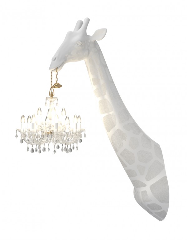 GIRAFFE IN LOVE WALL LAMP